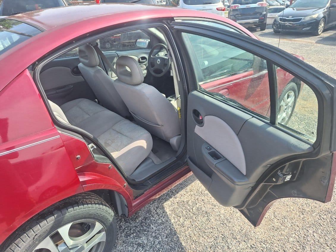 Saturn ION  2006