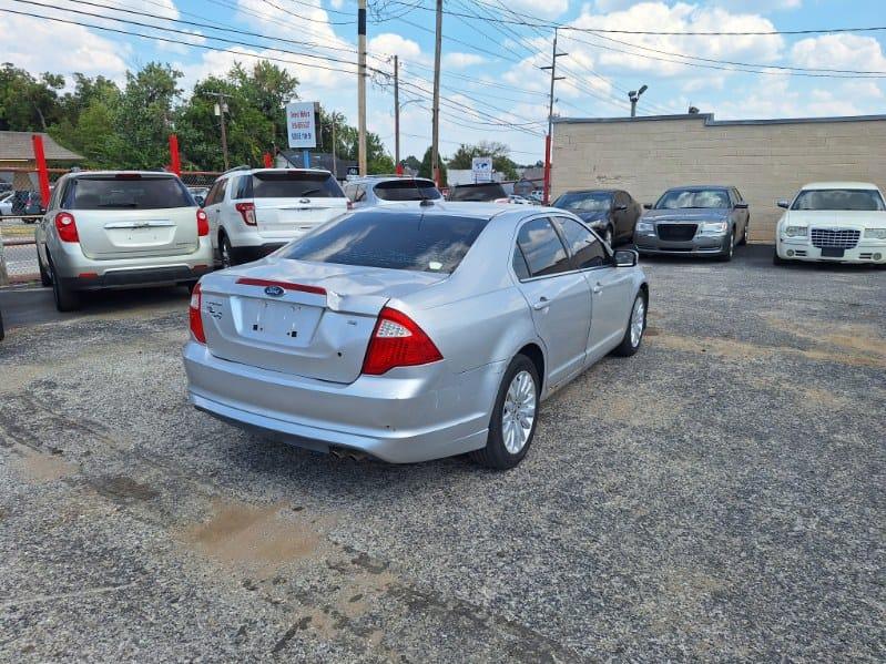 Ford Fusion  2011