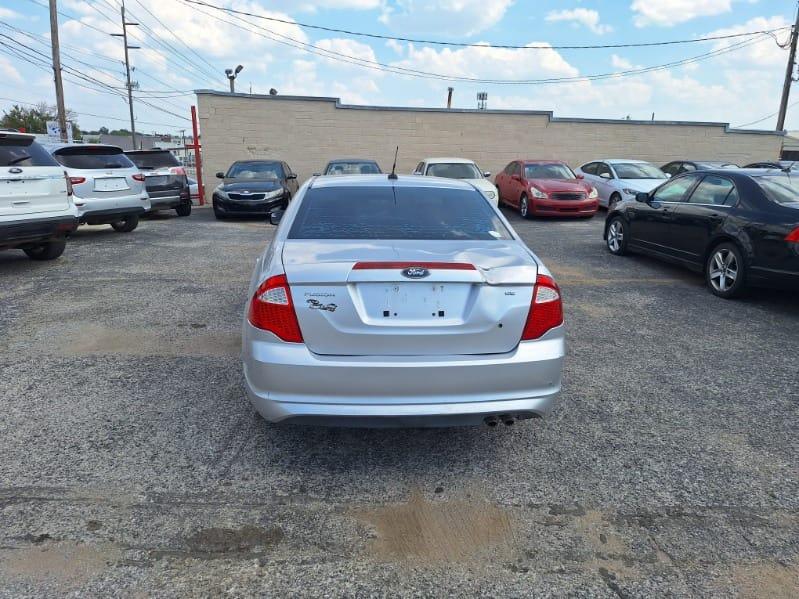 Ford Fusion  2011