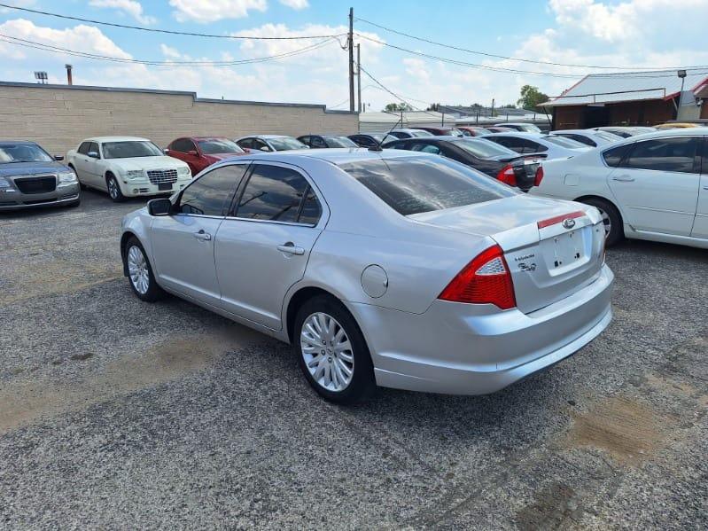 Ford Fusion  2011