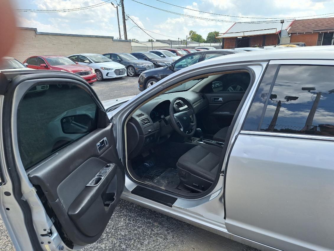Ford Fusion  2011
