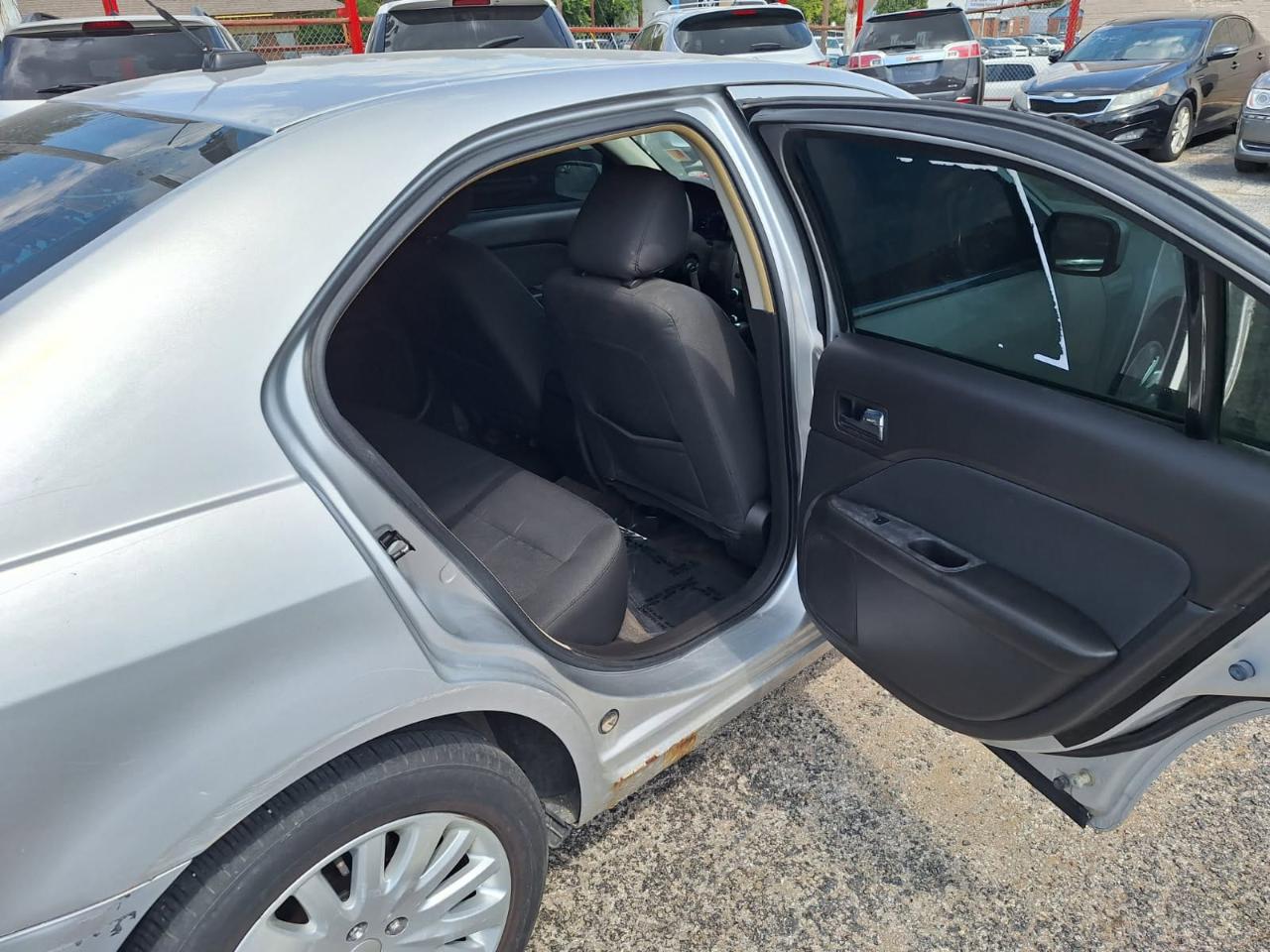 Ford Fusion  2011