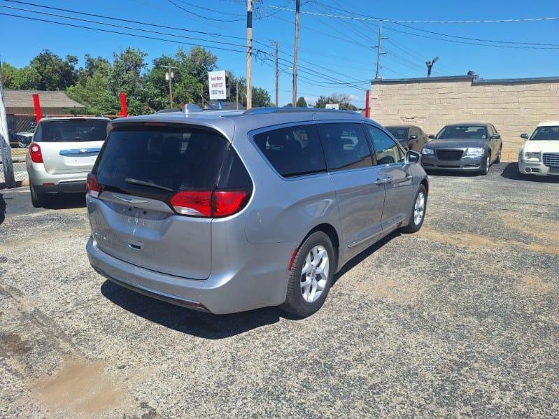 Chrysler Pacifica Touring L 2018