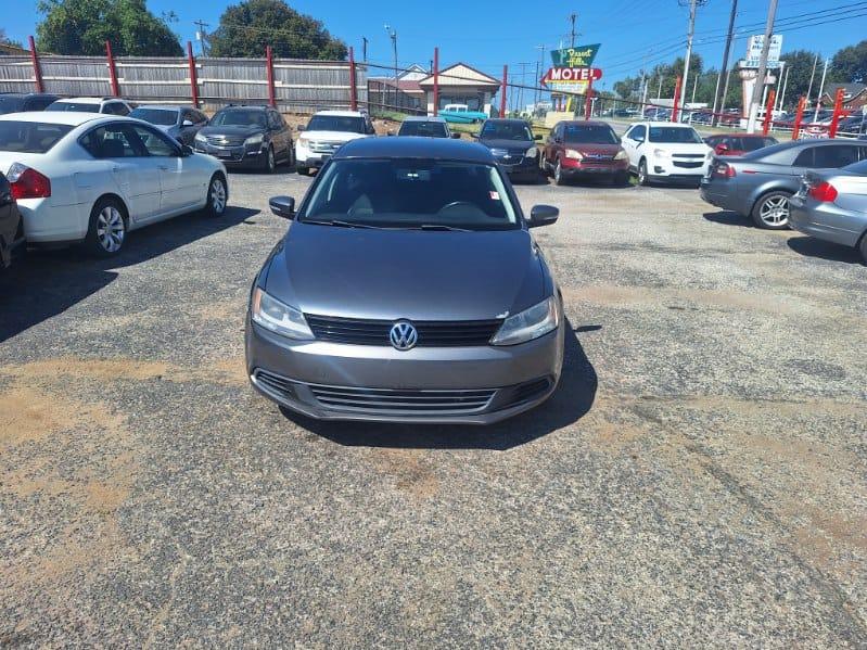 Volkswagen Jetta  2011