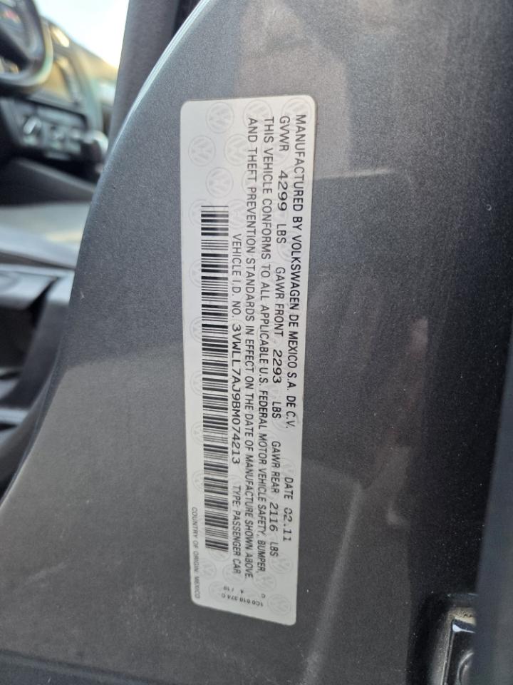 Volkswagen Jetta  2011