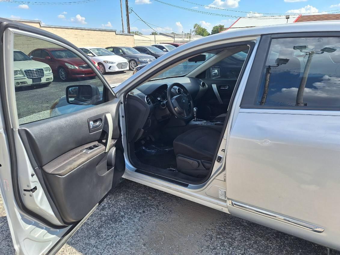 Nissan Rogue  2013