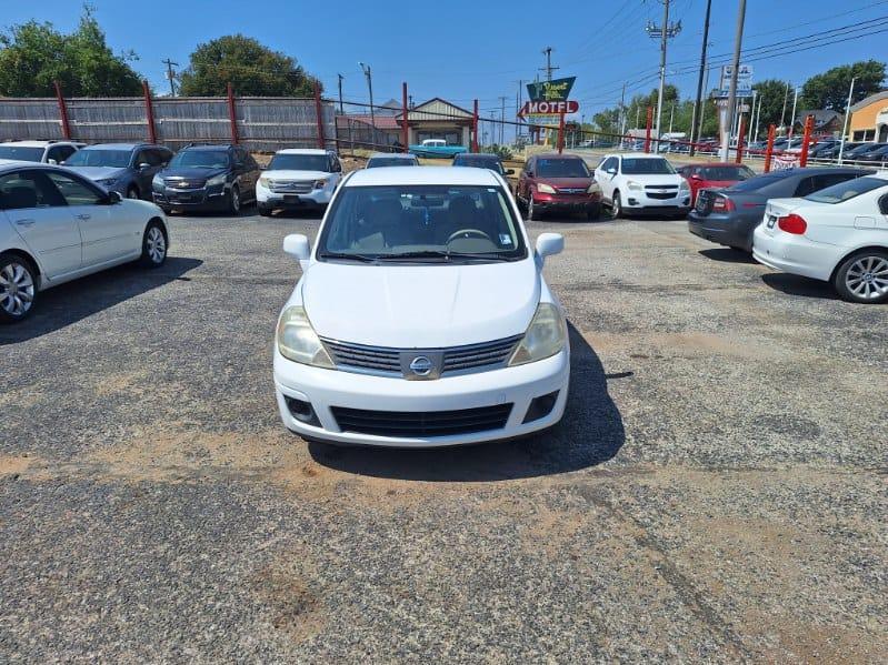 Nissan Versa 1.8 S 2007