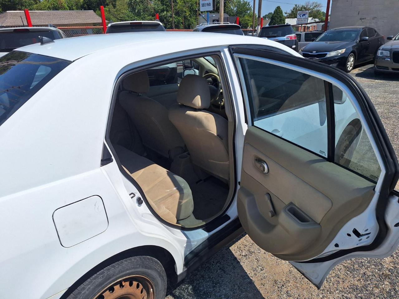 Nissan Versa 1.8 S 2007