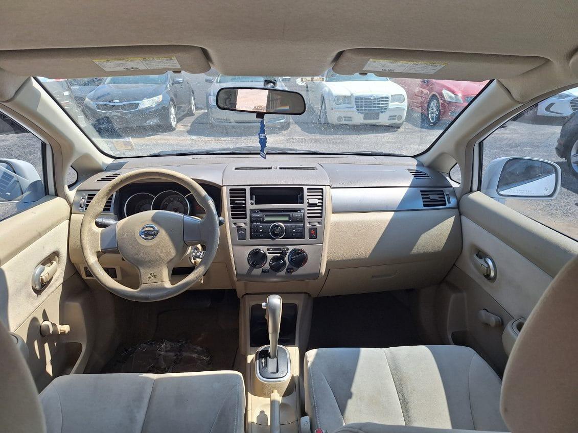 Nissan Versa 1.8 S 2007