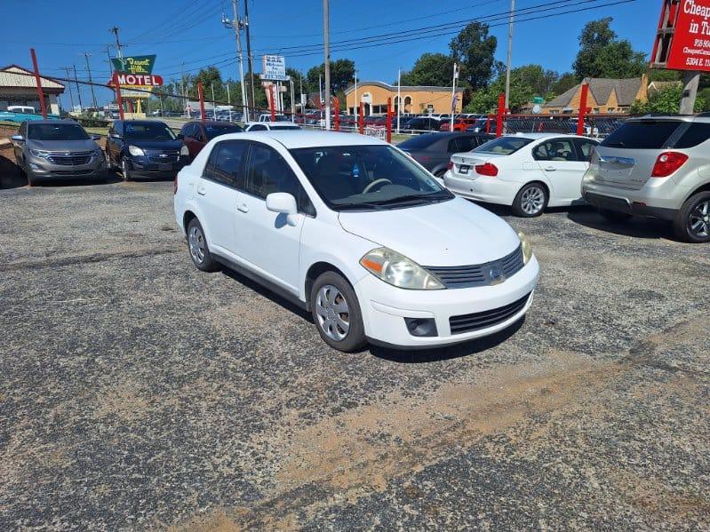 Nissan Versa  2007