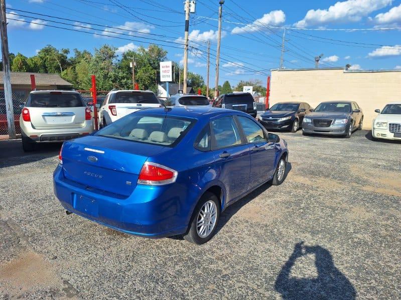 Ford Focus  2011