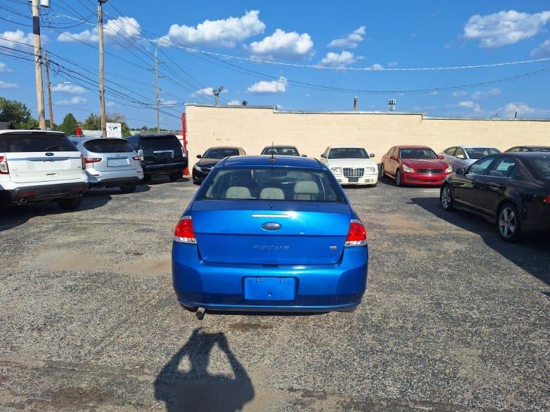 Ford Focus  2011