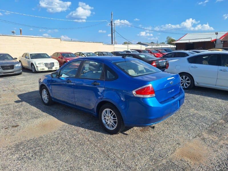 Ford Focus  2011