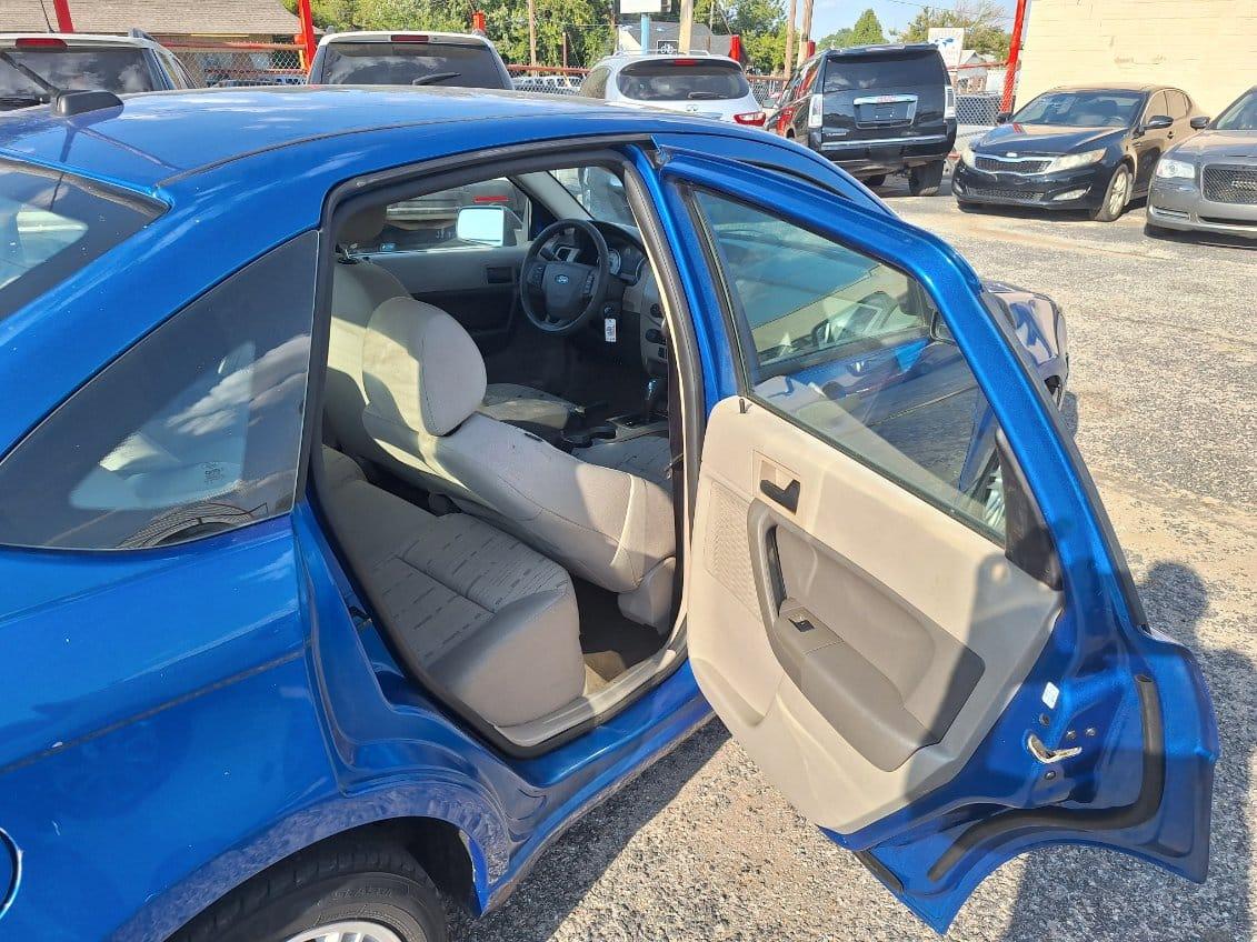 Ford Focus  2011