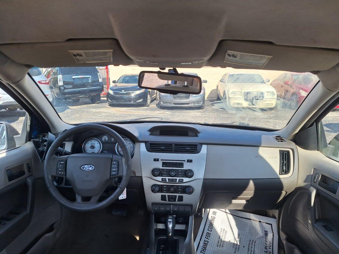Ford Focus  2011