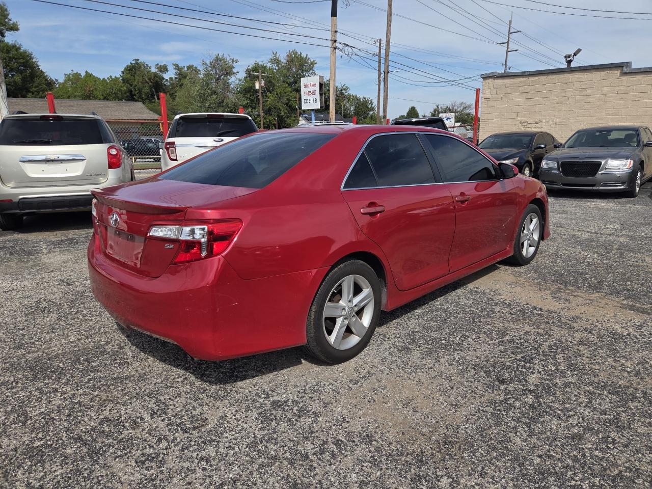 Toyota Camry  2014
