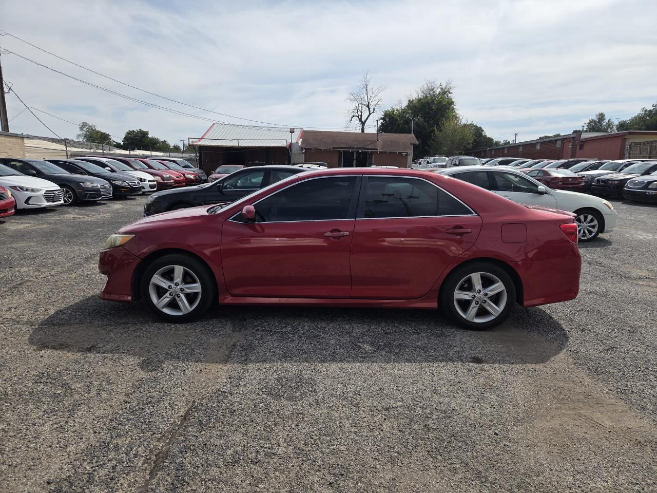 Toyota Camry  2014