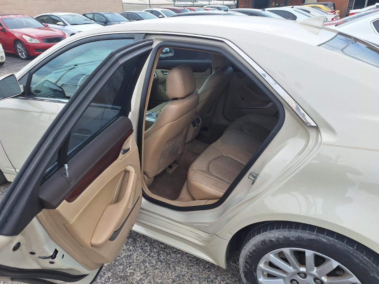Cadillac CTS  2010