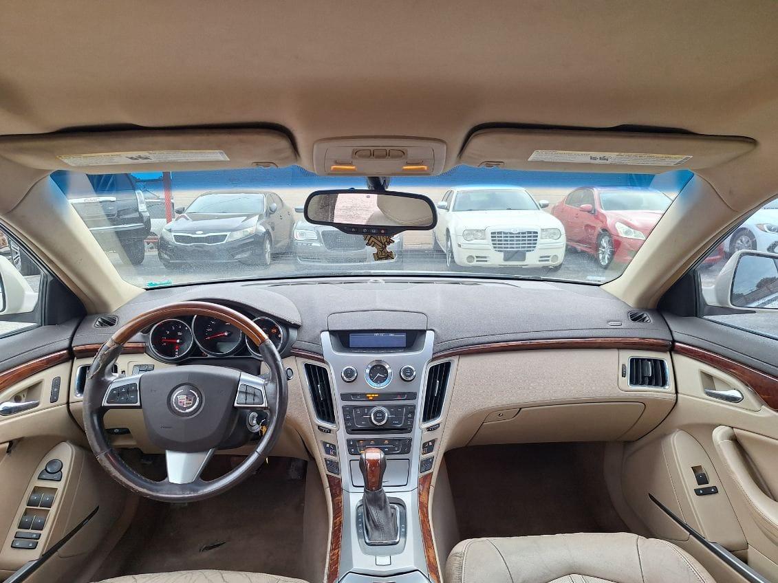 Cadillac CTS  2010