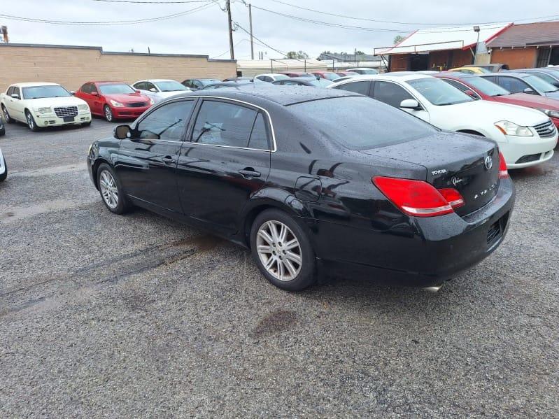 Toyota Avalon XL 2006