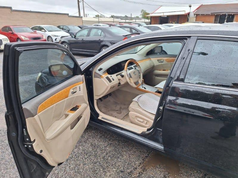 Toyota Avalon XL 2006