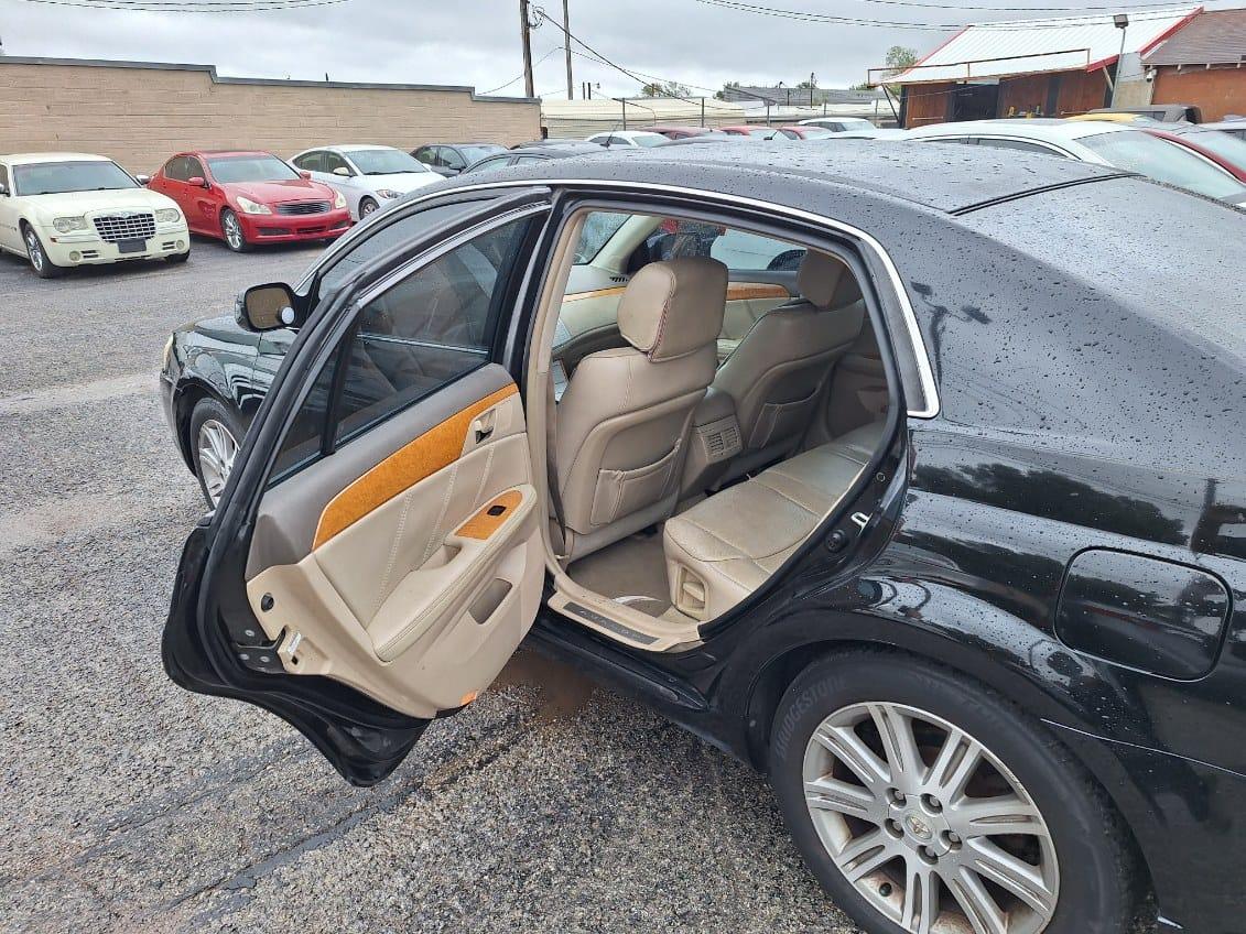 Toyota Avalon XL 2006