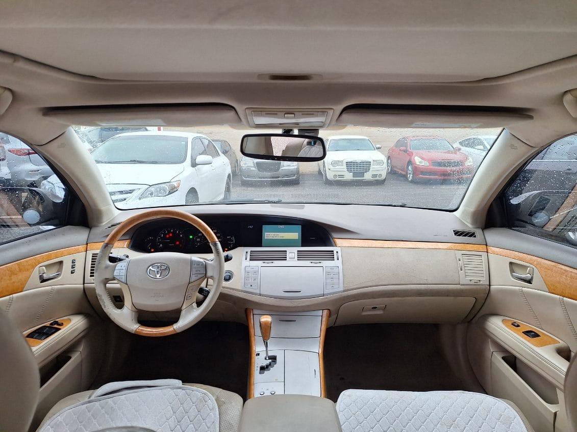 Toyota Avalon XL 2006