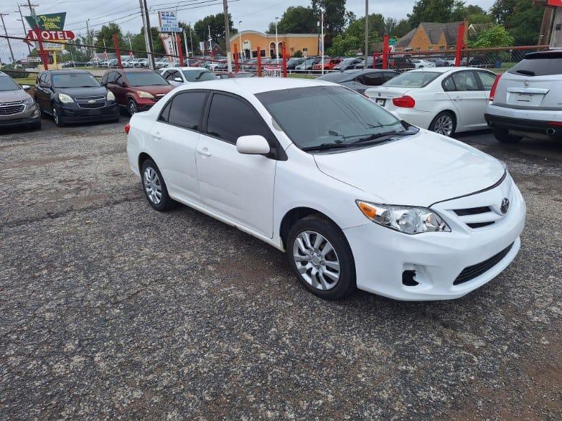 Toyota Corolla  2012