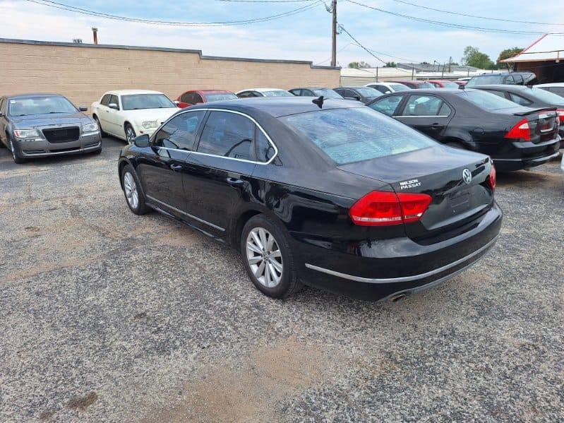 Volkswagen Passat  2012
