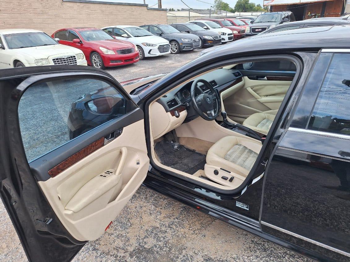 Volkswagen Passat  2012