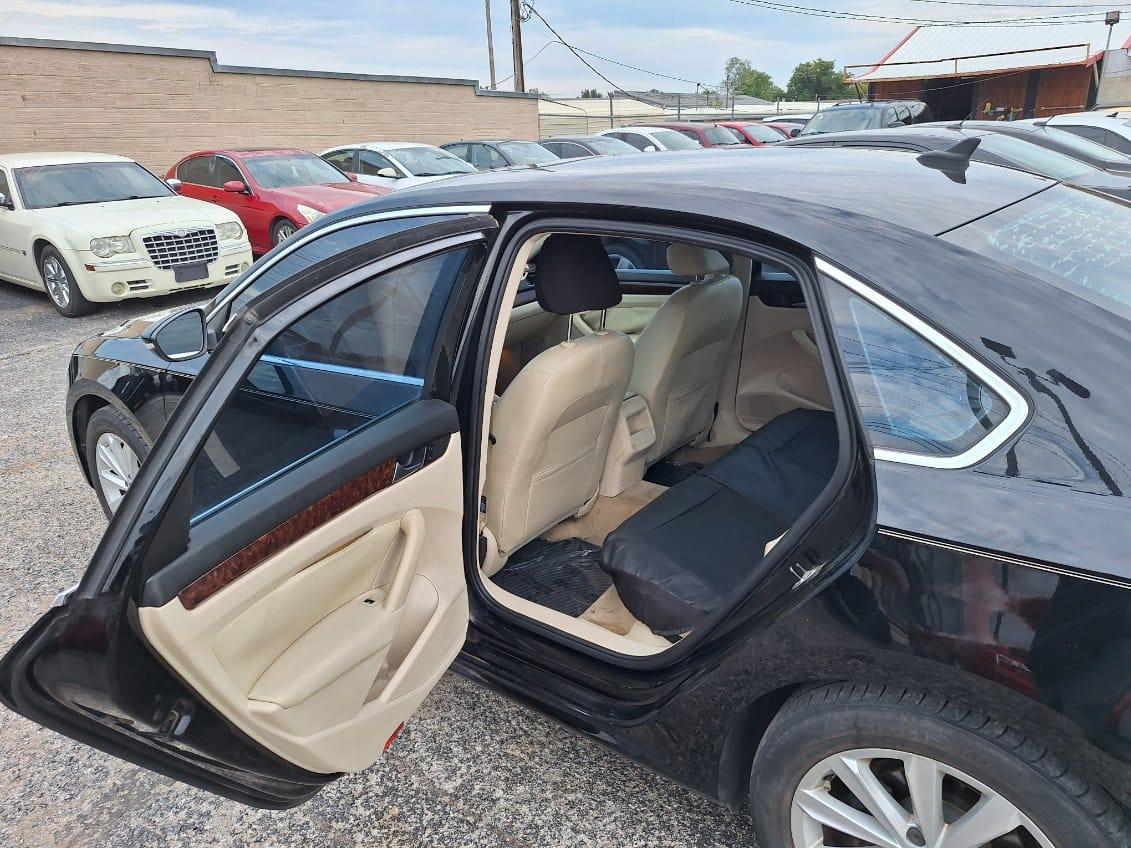 Volkswagen Passat  2012