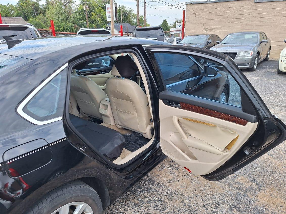 Volkswagen Passat  2012
