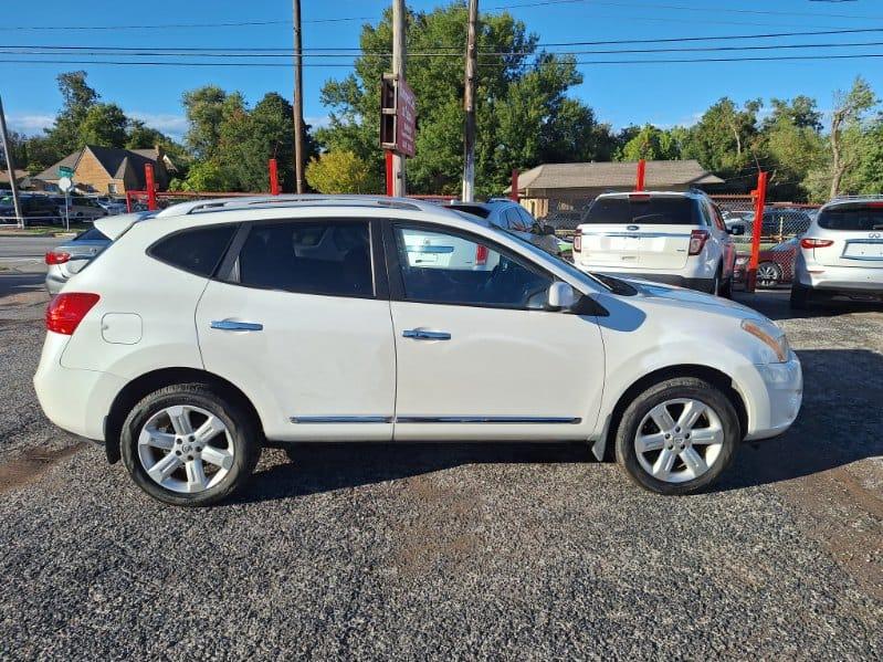 Nissan Rogue  2013