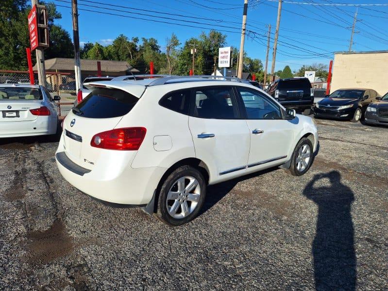 Nissan Rogue  2013