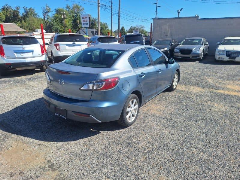 Mazda MAZDA3  2011