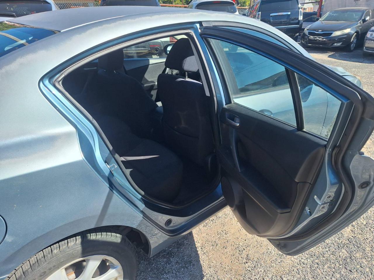 Mazda MAZDA3  2011