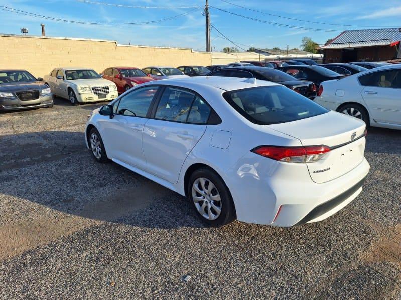 Toyota Corolla LE 2021