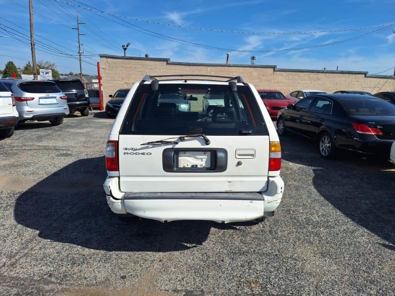 Isuzu Rodeo S 1999