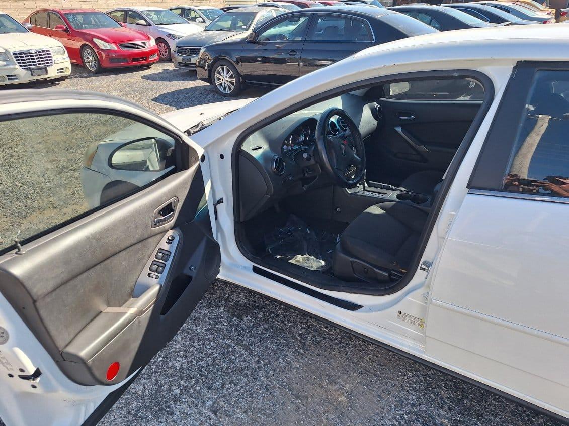 Pontiac G6  2006