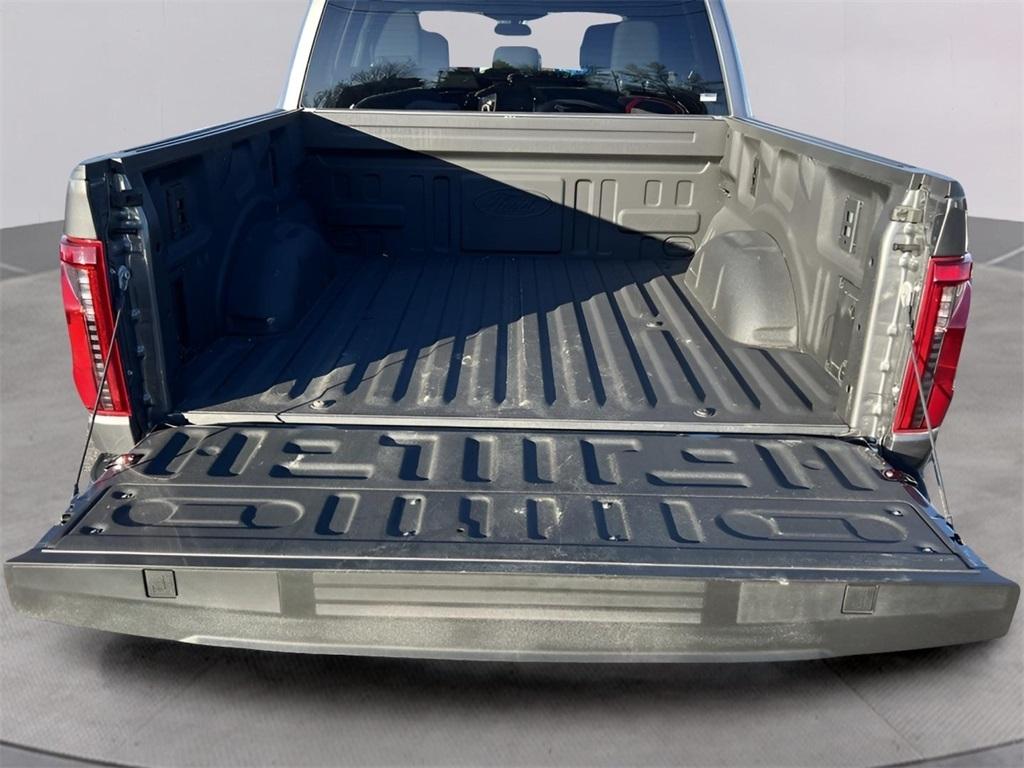 Ford F-150 XLT SuperCrew 4WD 2024