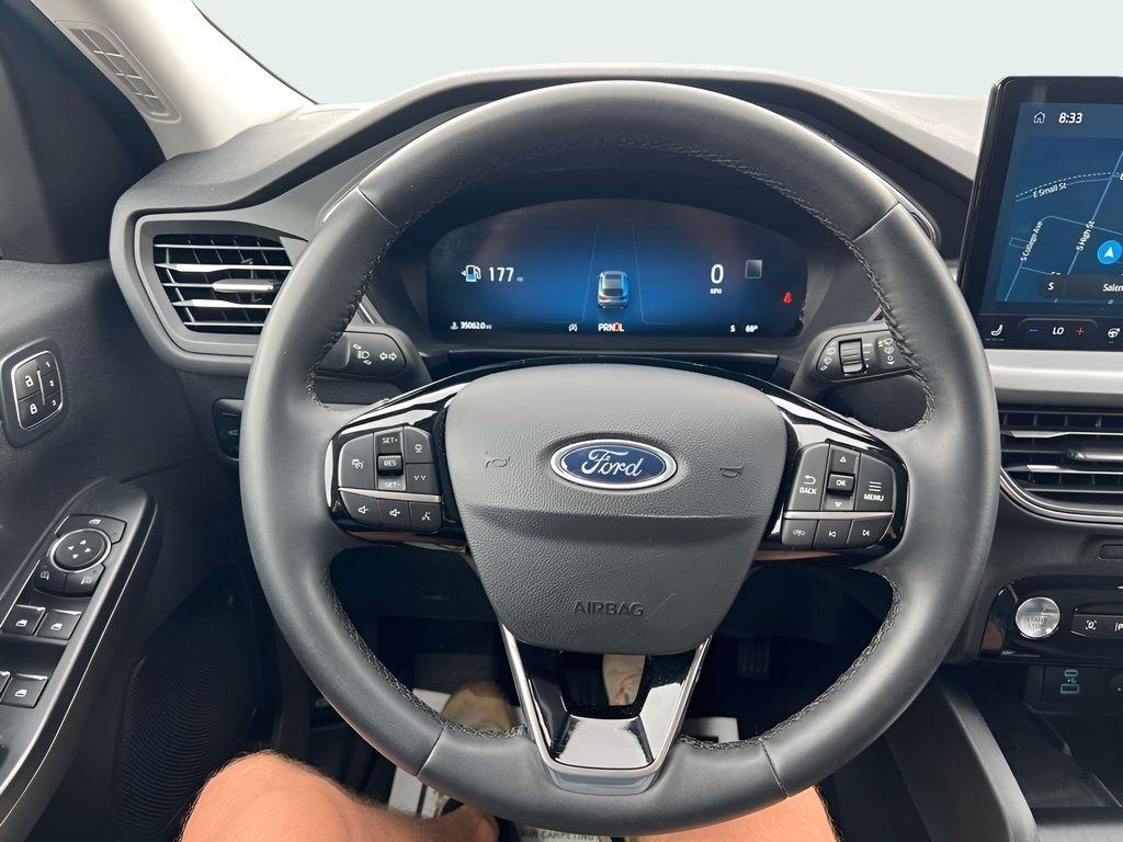 Ford Escape Platinum AWD 2023