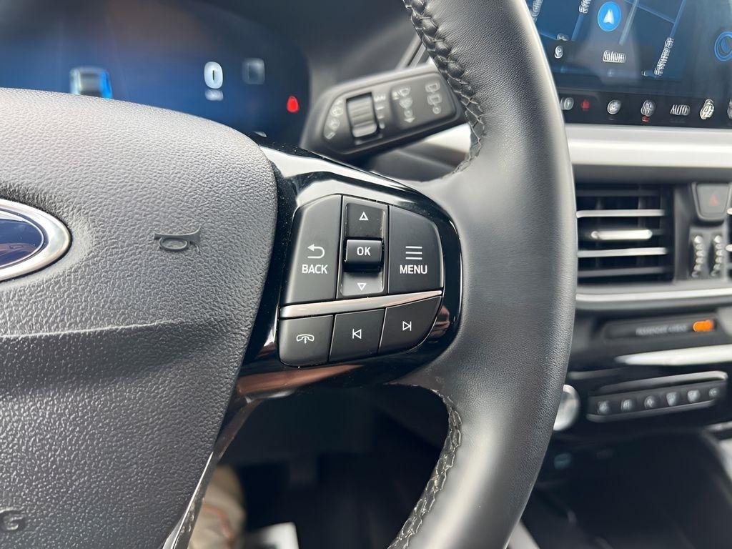 Ford Escape Platinum AWD 2023