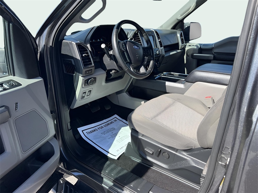 Ford F-150 King-Ranch SuperCrew 5.5-ft. 4WD 2019 Ford F-150 King-Ranch SuperCrew 5.5-ft. 4WD 2019