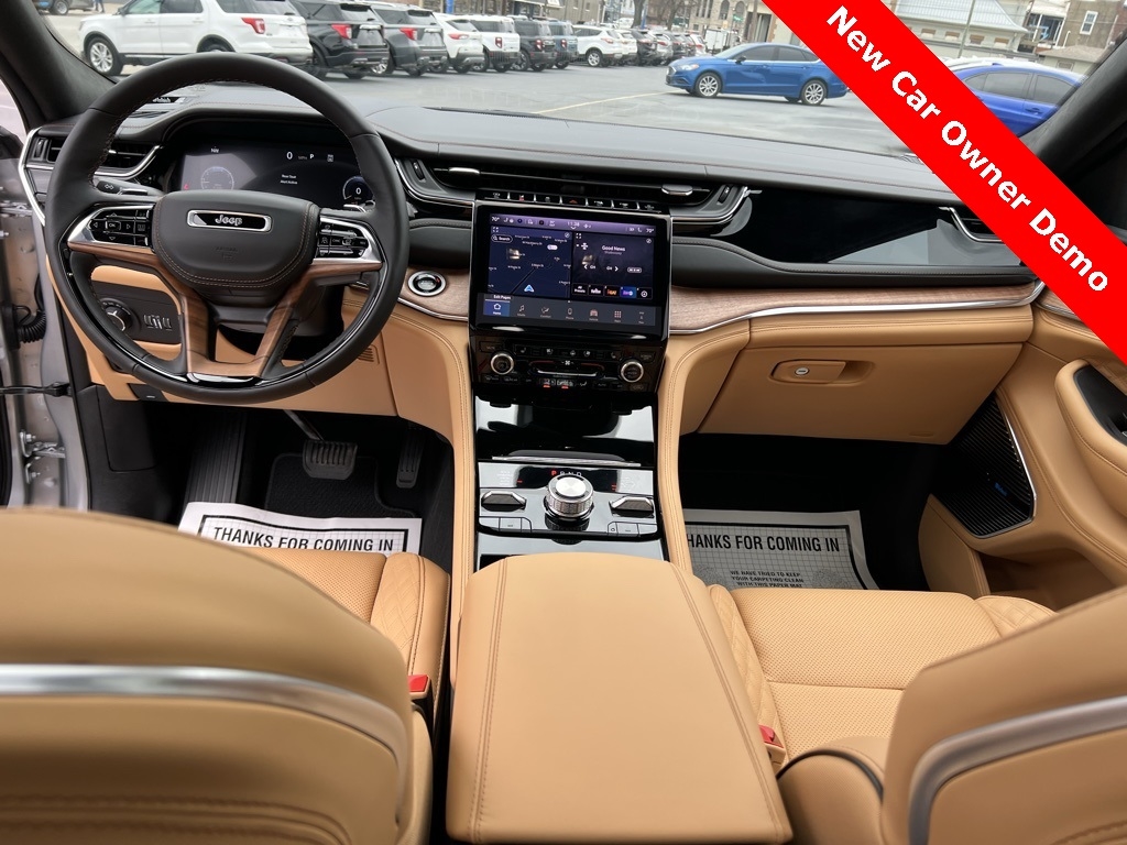 Jeep Grand Cherokee L Summit 4WD 2025