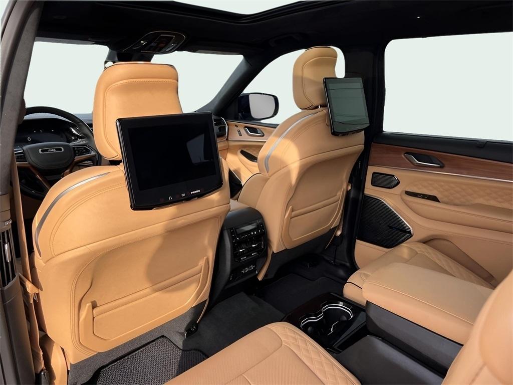 Jeep Grand Cherokee L Summit 4WD 2025