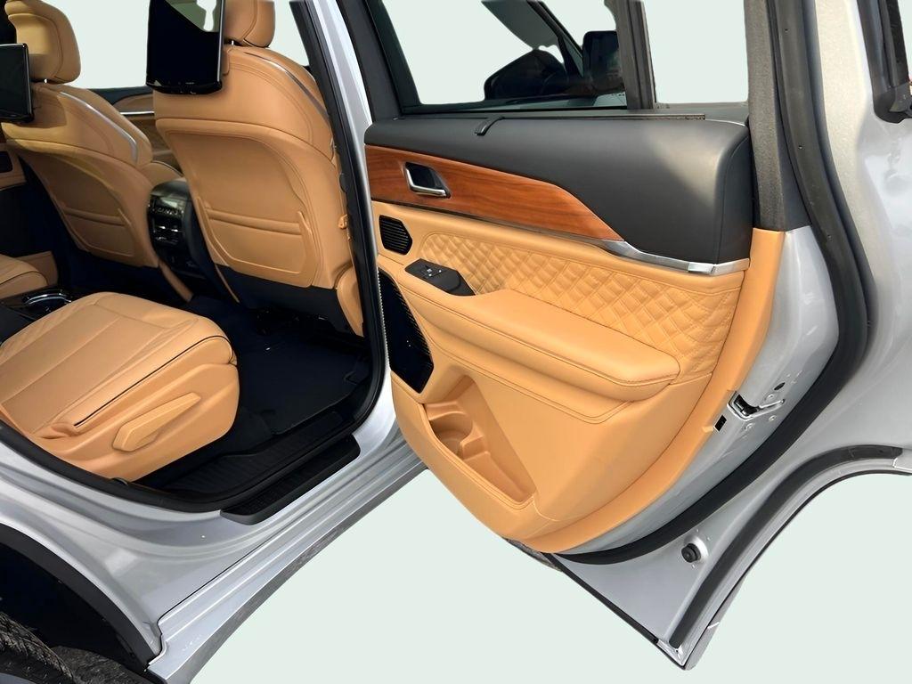 Jeep Grand Cherokee L Summit 4WD 2025