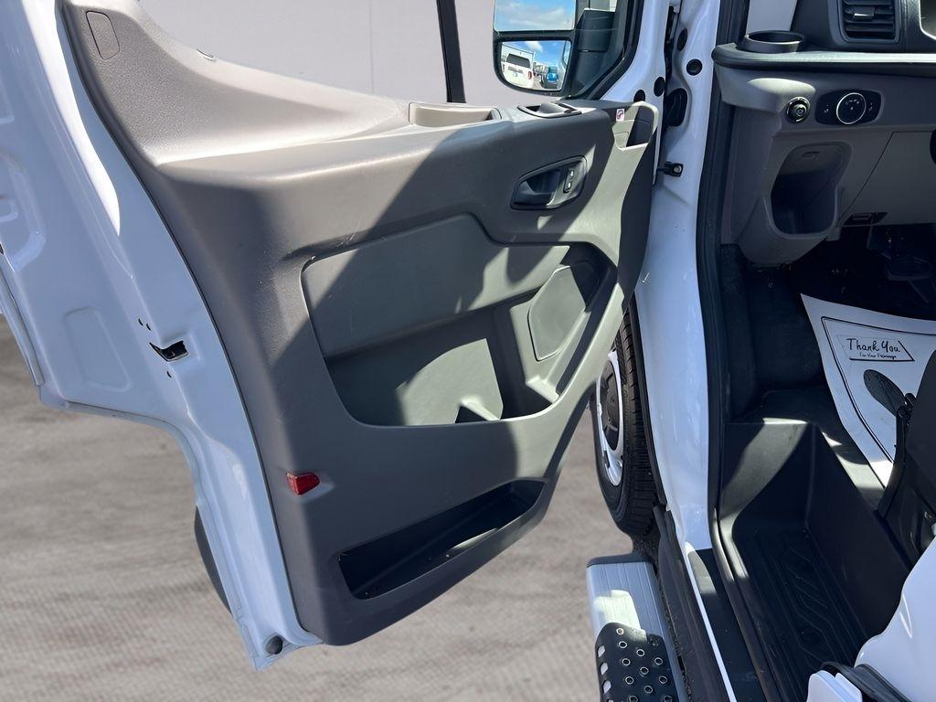 Ford Transit 350 Wagon Low Roof XL w/Sliding Pass. 148-in. WB 2020