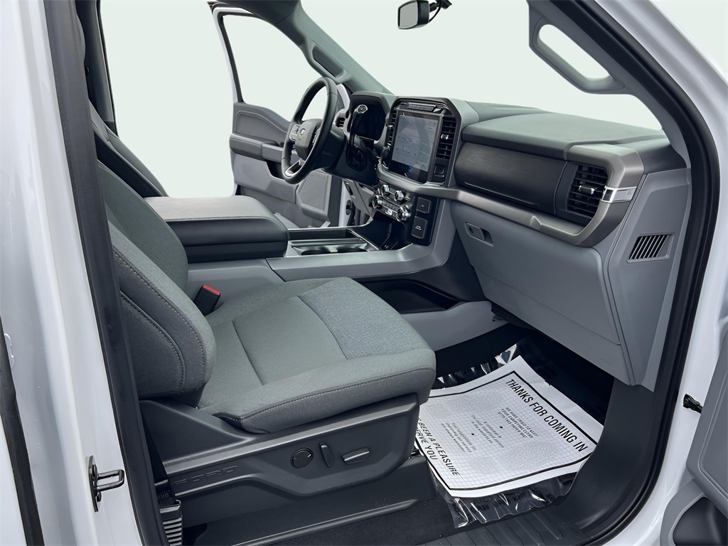 Ford F-150 XLT SuperCrew 4WD 2024