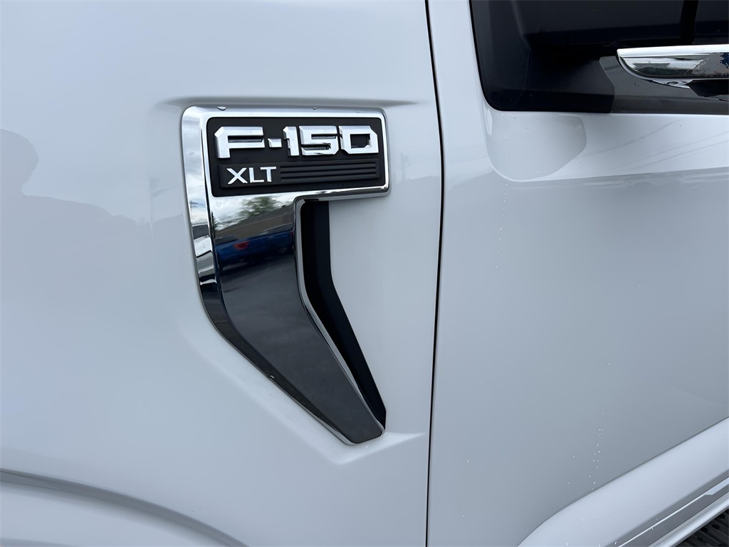 Ford F-150 XLT SuperCrew 4WD 2024