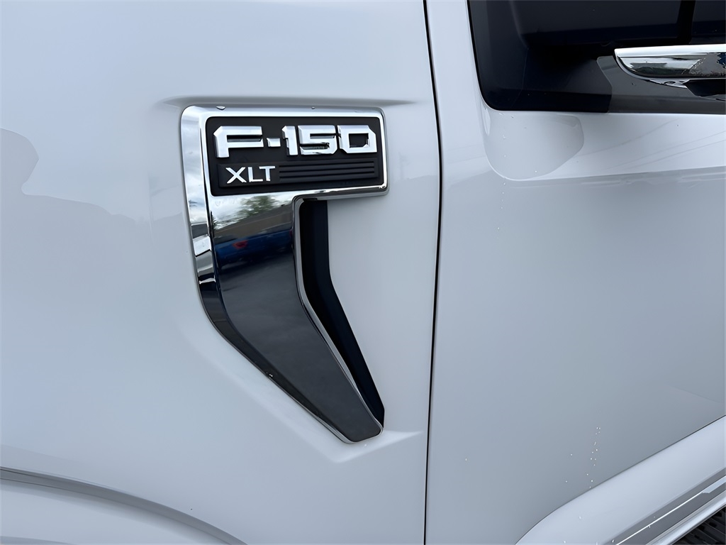 Ford F-150 XLT SuperCrew 4WD 2024